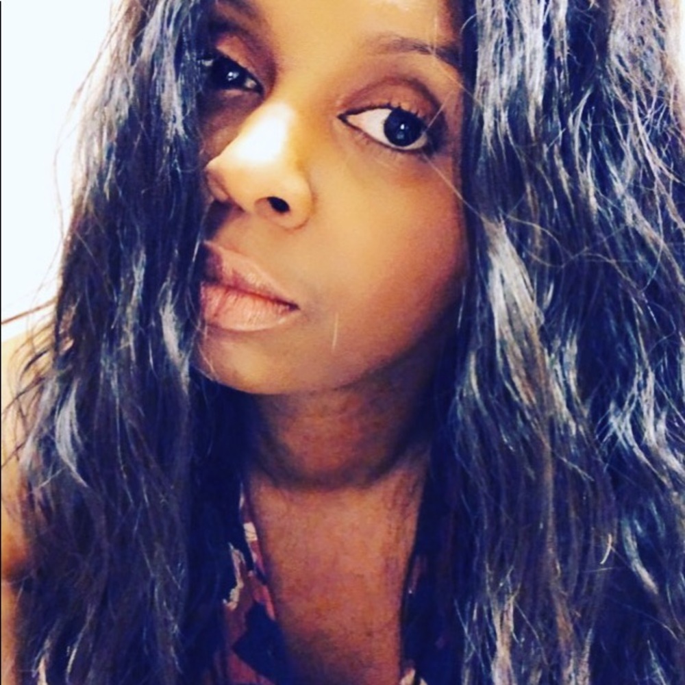 Meet your Posher, Jasmine